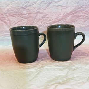 Sturdy stoneware mugs